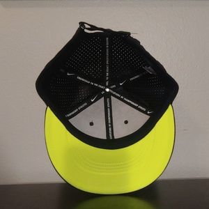 Nike Accessories - NIKE AEROBILL HAT Nike Accessories - NIKE AEROBILL HAT